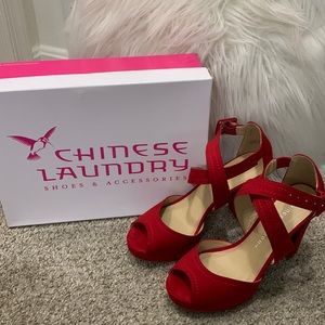 Chinese Laundry Z-Abigail sandal